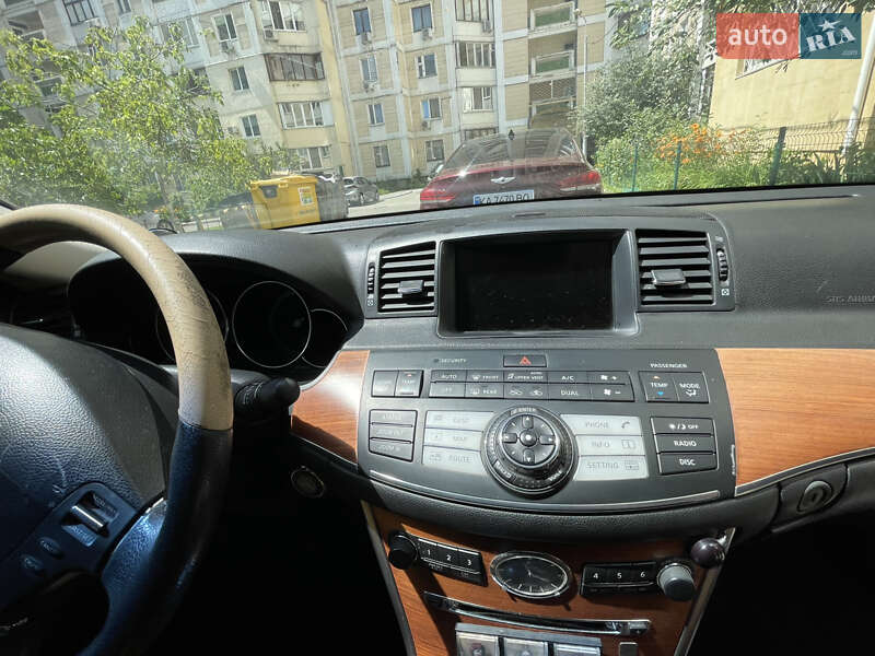 Седан Infiniti M35 2006 в Києві