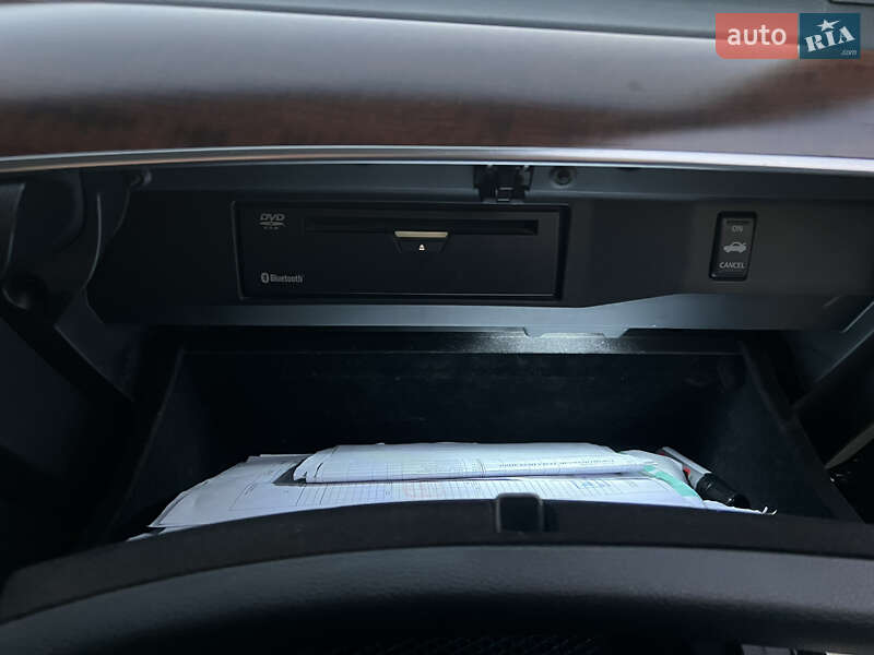 Седан Infiniti M35 2008 в Киеве фото 37 Седан Infiniti M35 2008 в Киеве