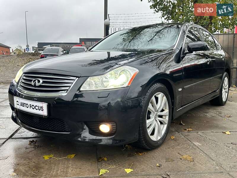 Седан Infiniti M35 2010 в Киеве
