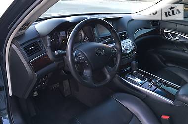 Седан Infiniti M37 2013 в 