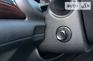 Седан Infiniti M37 2013 в 