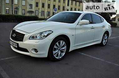 Седан Infiniti M37 2012 в Днепре