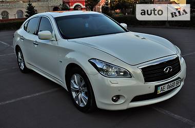 Седан Infiniti M37 2012 в Днепре