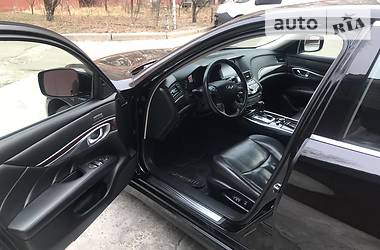 Седан Infiniti M37 2013 в 