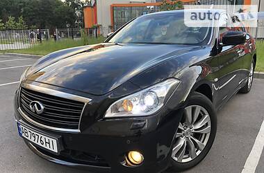 Седан Infiniti M37 2013 в 