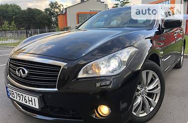 Седан Infiniti M37 2013 в 