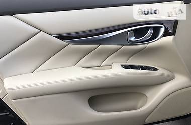 Седан Infiniti M37 2013 в 