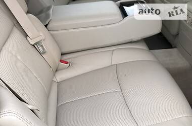 Седан Infiniti M37 2013 в 