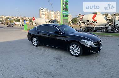 Седан Infiniti M37 2010 в Киеве