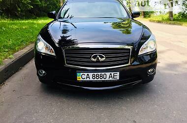 Седан Infiniti M37 2013 в 