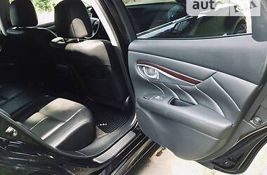 Седан Infiniti M37 2013 в 