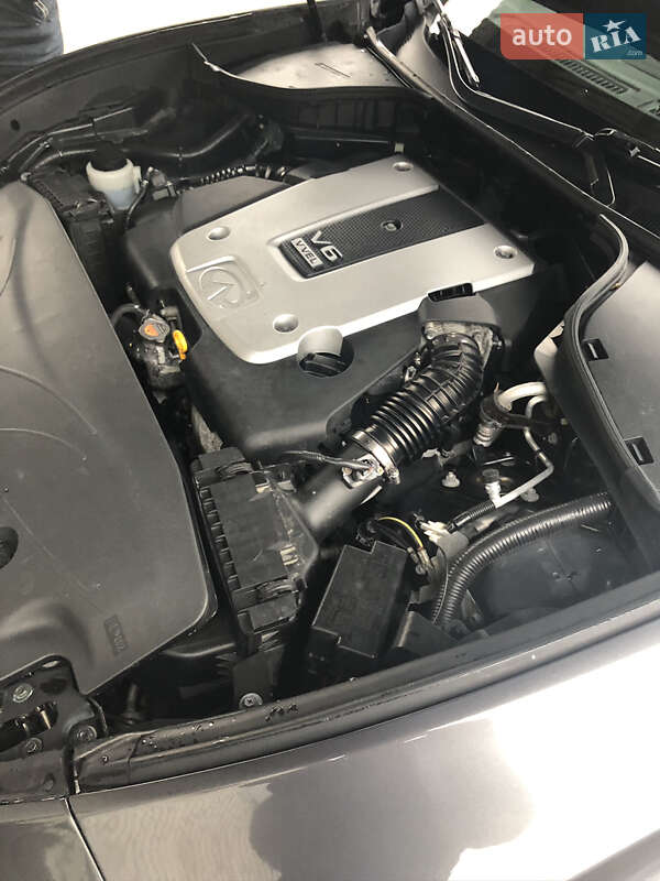 Седан Infiniti M37 2011 в Києві