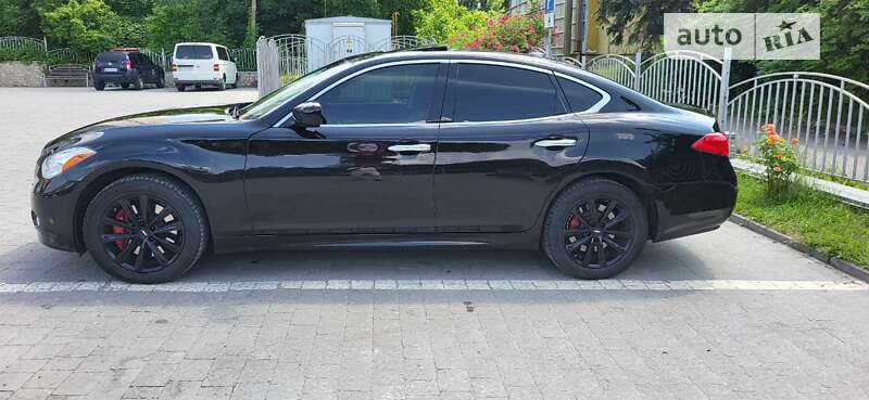 Седан Infiniti M37 2013 в Тернополе