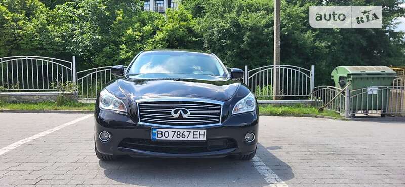 Седан Infiniti M37 2013 в Тернополе