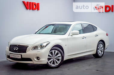 Седан Infiniti M37 2010 в Киеве