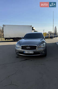 Седан Infiniti M37 2012 в 