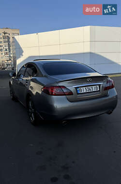 Седан Infiniti M37 2012 в 