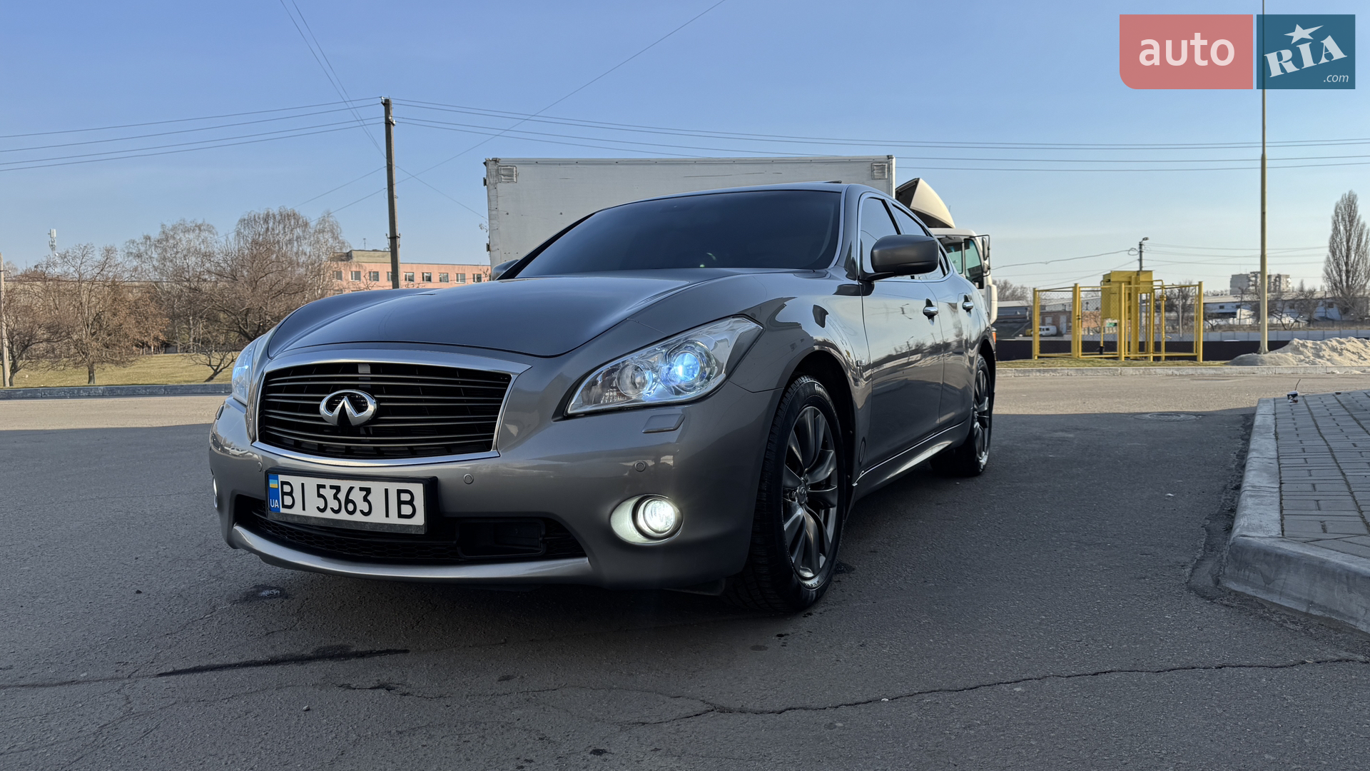 2012 Infiniti M - мініатюра 17