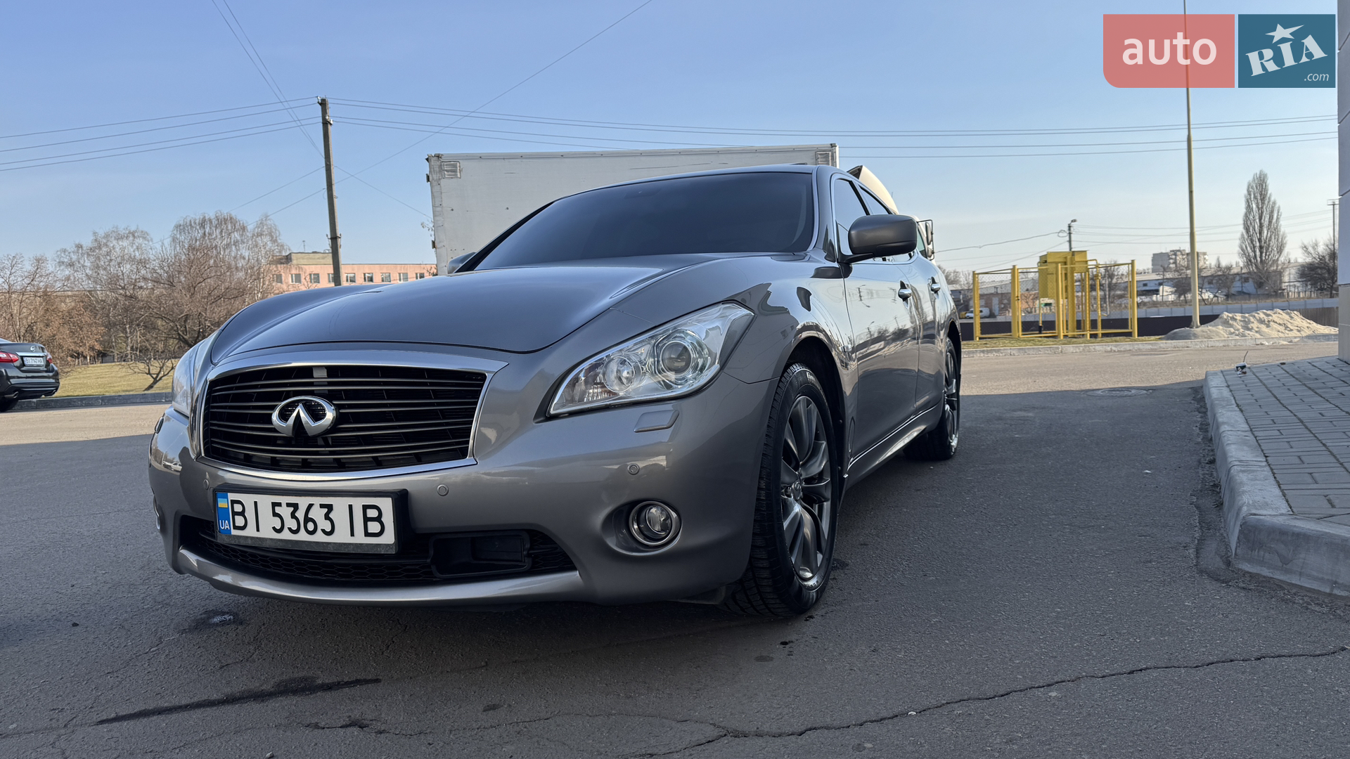 2012 Infiniti M - мініатюра 16