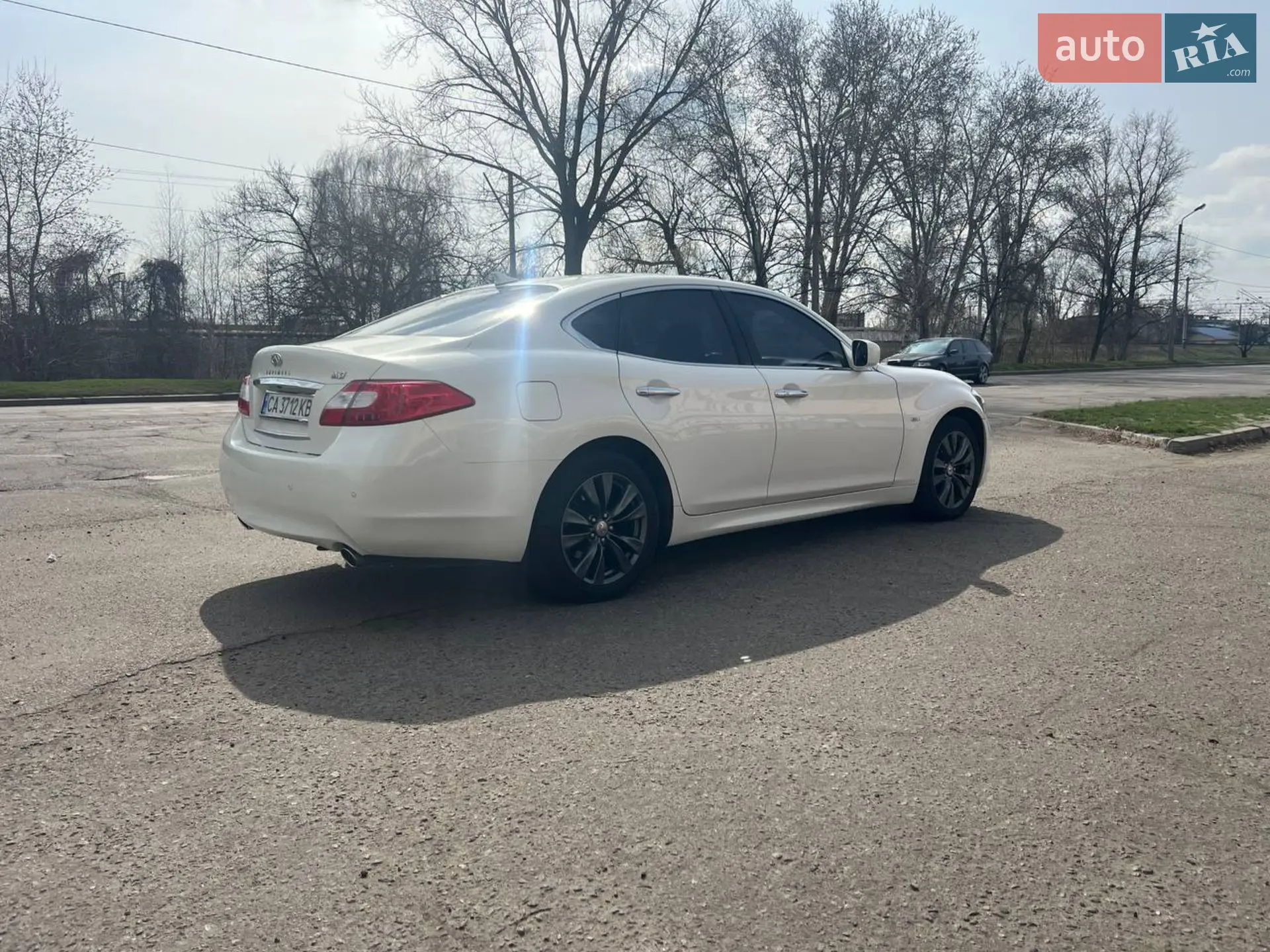 2010 Infiniti M - мініатюра 5