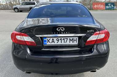 Седан Infiniti M37 2011 в 