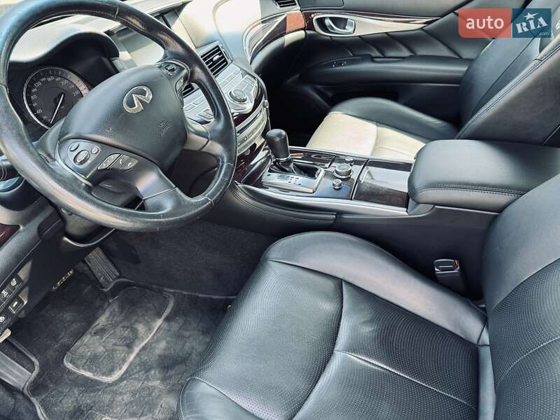 Седан Infiniti M37 2011 в Києві