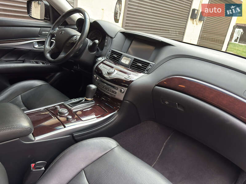 Седан Infiniti M37 2013 в Буче фото 10 Седан Infiniti M37 2013 в Буче