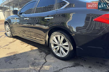 Седан Infiniti M37 2010 в Киеве