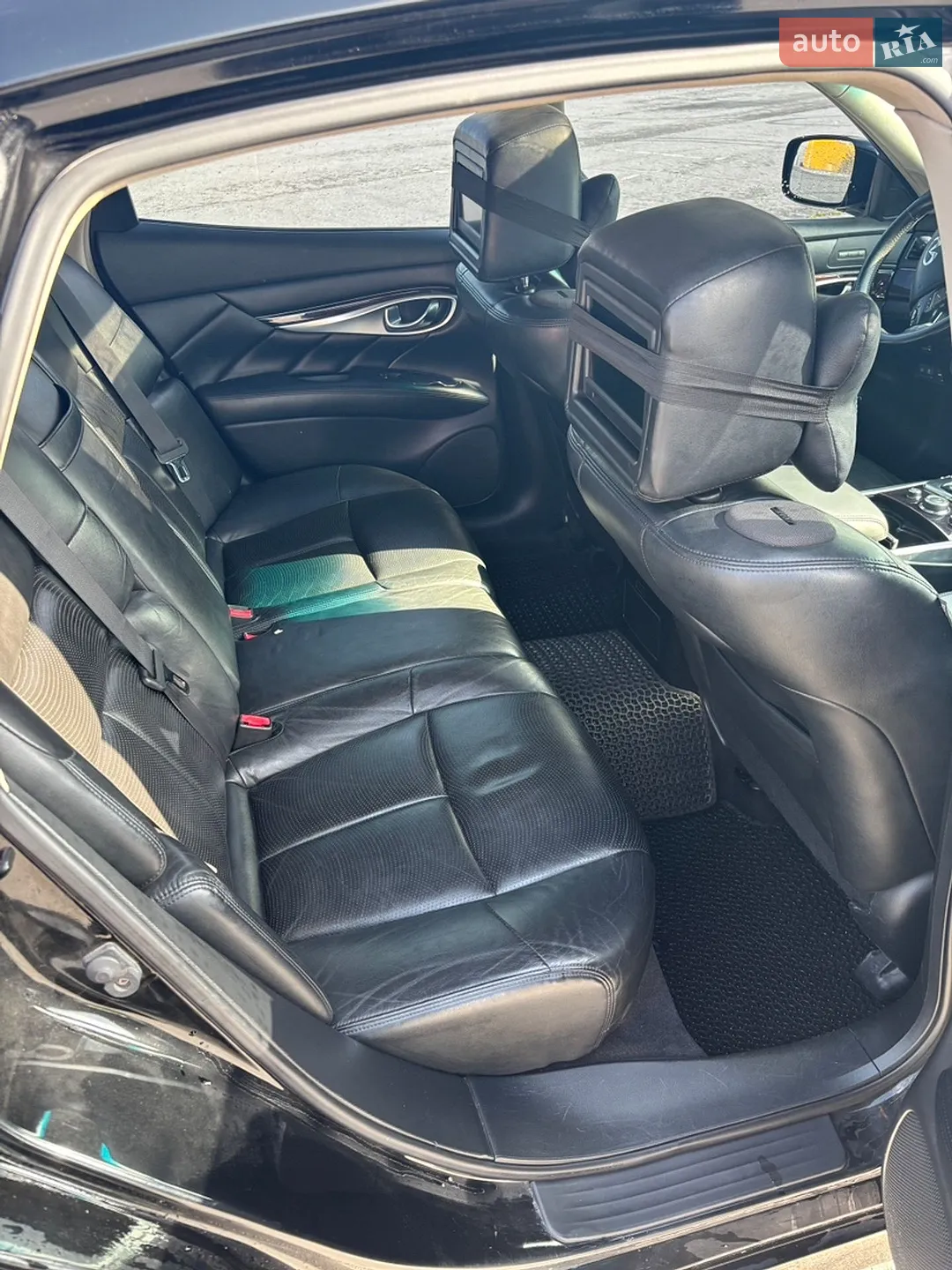 2010 Infiniti M - мініатюра 10