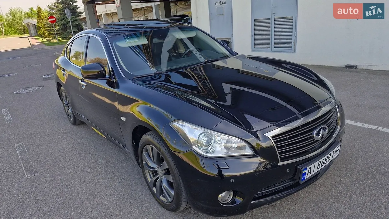 2011 Infiniti M - мініатюра 18