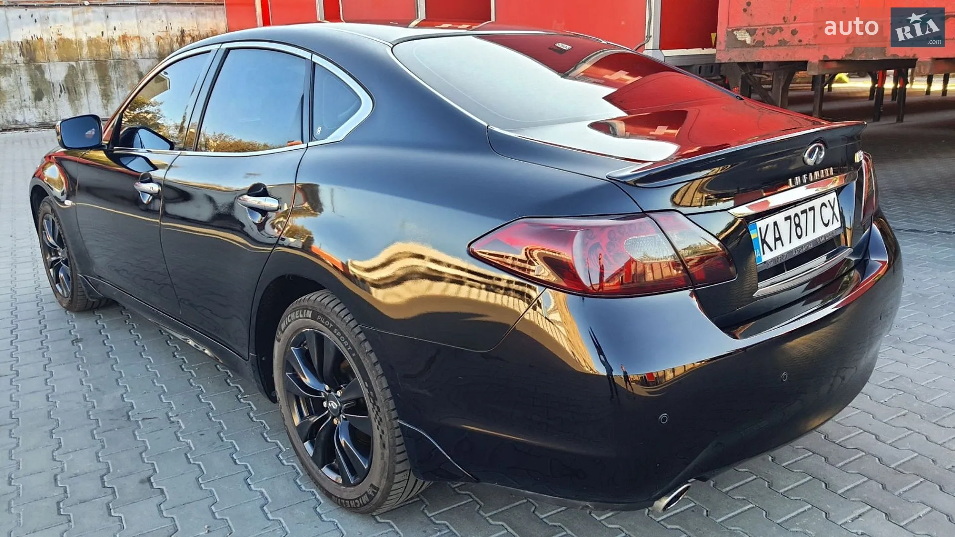 2010 Infiniti M - мініатюра 4