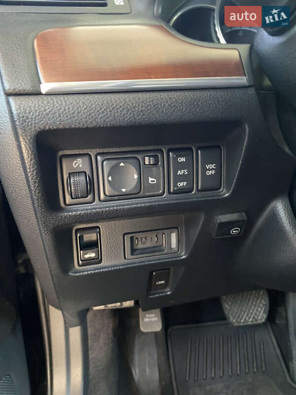 Седан Infiniti M45 2007 в Києві