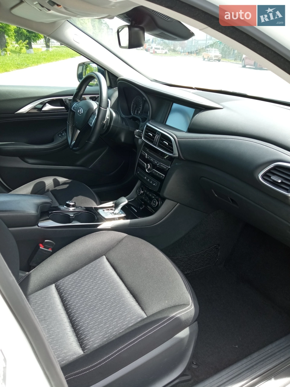 2016 Infiniti Q30 - мініатюра 13