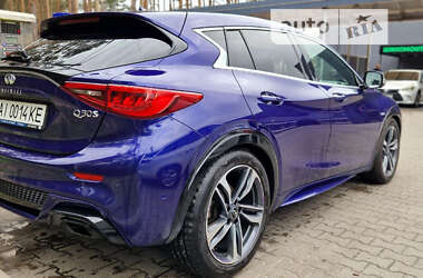 Хэтчбек Infiniti Q30 2015 в Буче