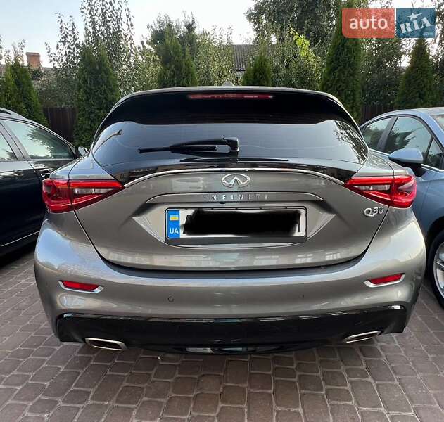 Хетчбек Infiniti Q30 2016 в Луцьку