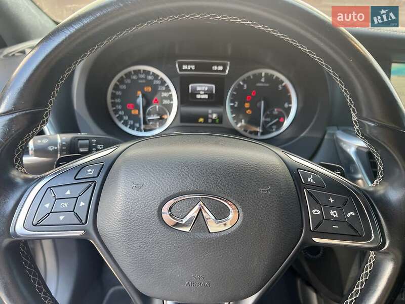Хетчбек Infiniti Q30 2016 в Луцьку