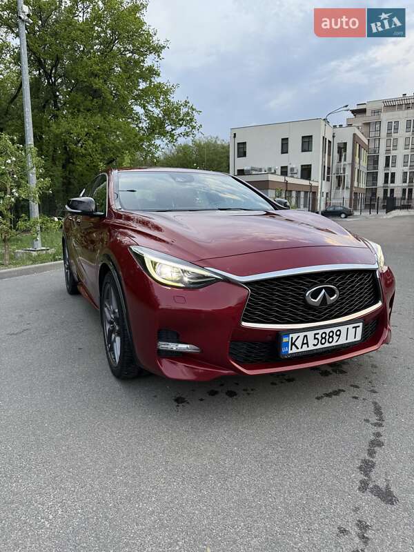 Хетчбек Infiniti Q30 2019 в Києві