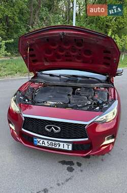 Хетчбек Infiniti Q30 2019 в 