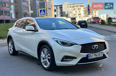 Хэтчбек Infiniti Q30 2017 в Тернополе