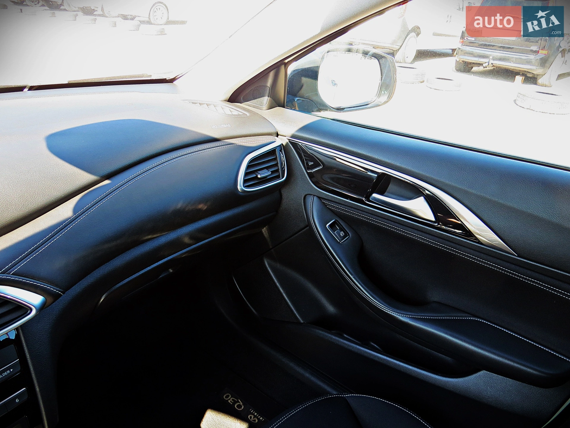 2017 Infiniti Q30 - мініатюра 13