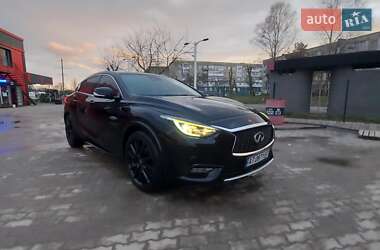 Хэтчбек Infiniti Q30 2016 в Калуше