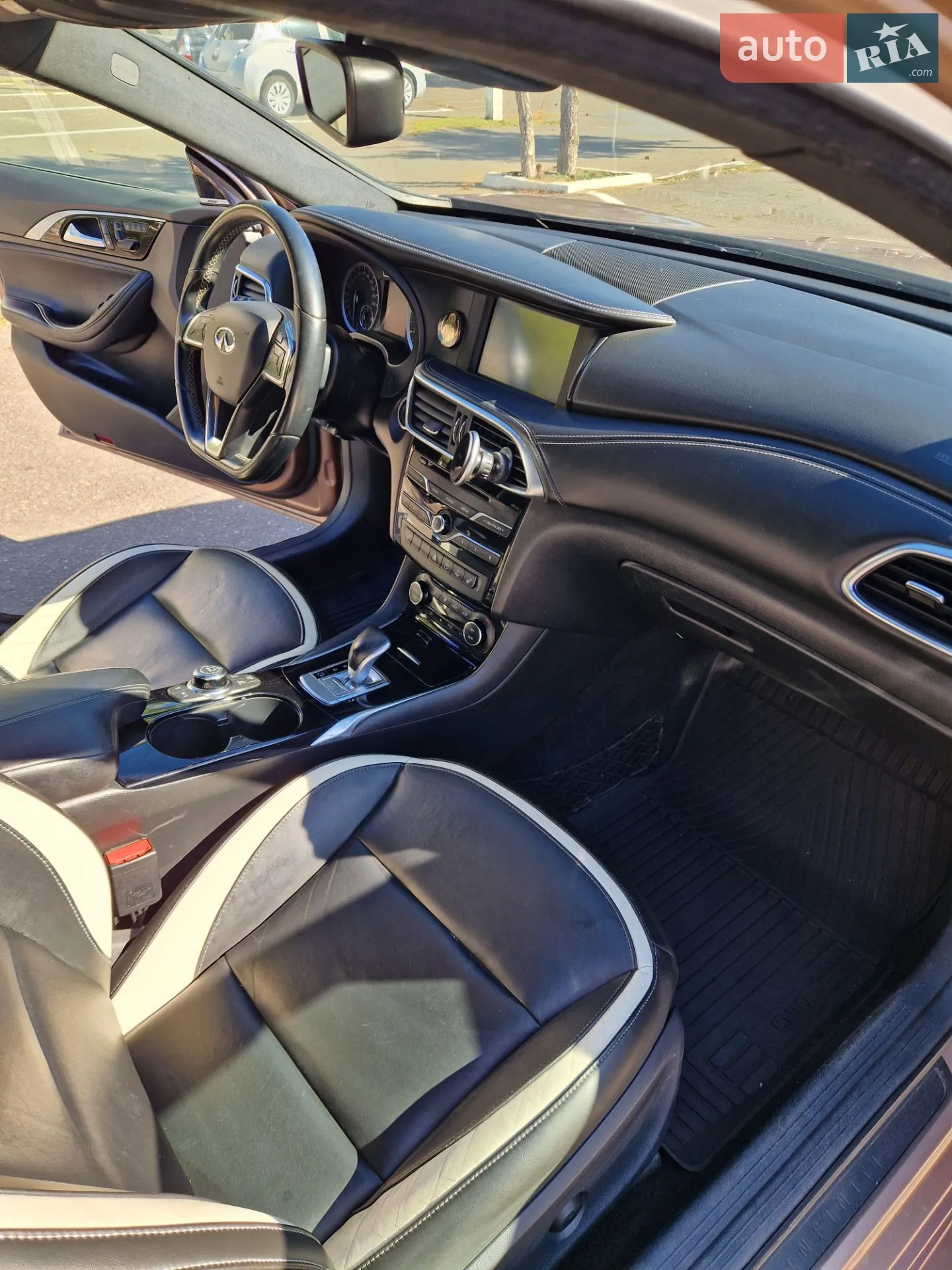 2016 Infiniti Q30 - мініатюра 11