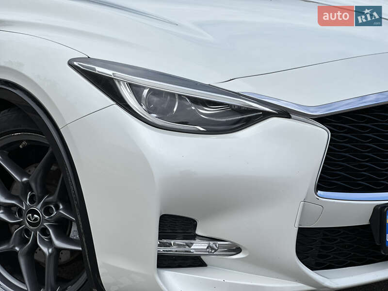 Хэтчбек Infiniti Q30 2016 в Ровно фото 6 Хэтчбек Infiniti Q30 2016 в Ровно