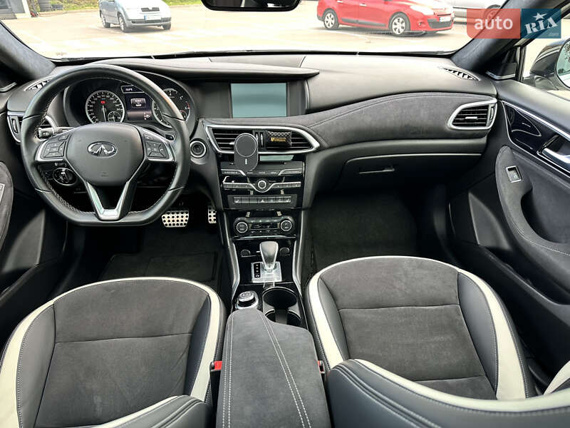Хэтчбек Infiniti Q30 2016 в Ровно фото 19 Хэтчбек Infiniti Q30 2016 в Ровно
