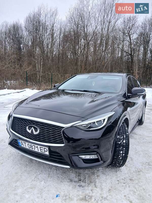 Хетчбек Infiniti Q30 2016 в Калуші