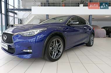 Хэтчбек Infiniti Q30 2016 в Виннице