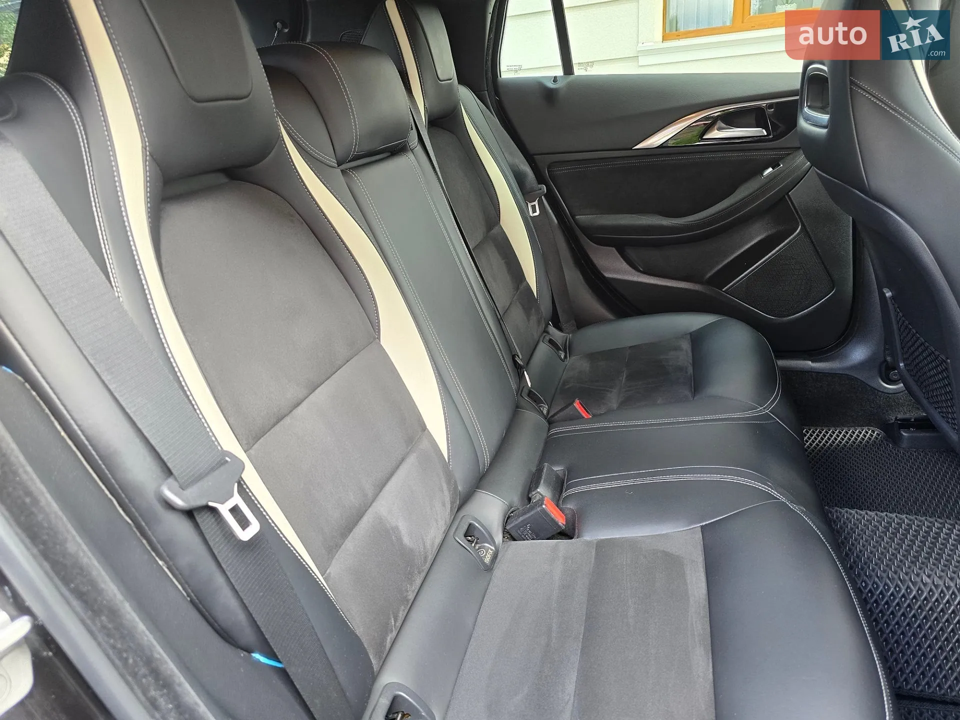 2016 Infiniti Q30 - мініатюра 51