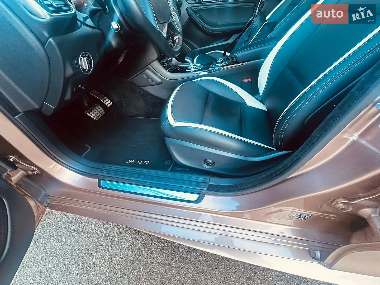 2016 Infiniti Q30 - мініатюра 36