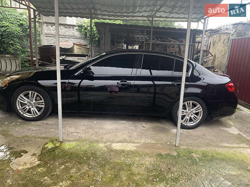 Седан Infiniti Q40 2014 в Вінниці