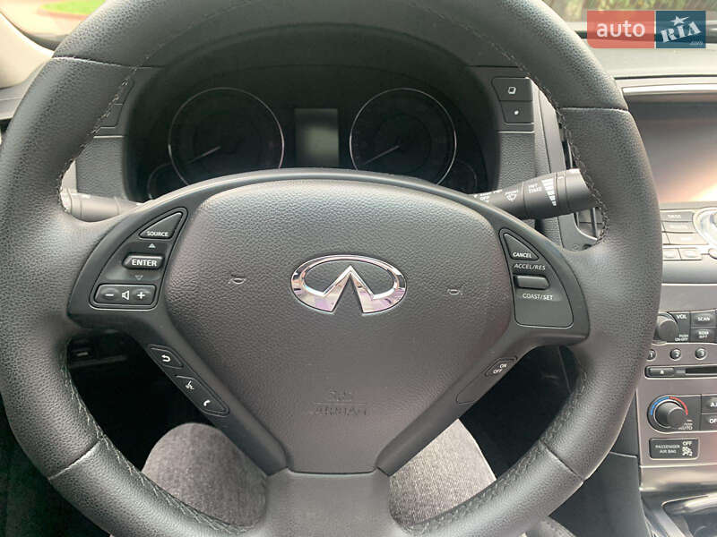 Седан Infiniti Q40 2014 в Вінниці